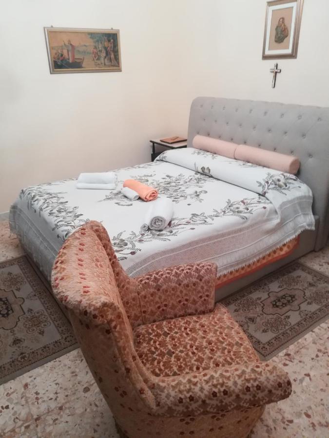 Rent Room Joe Via Dante 77 Solarino 外观 照片