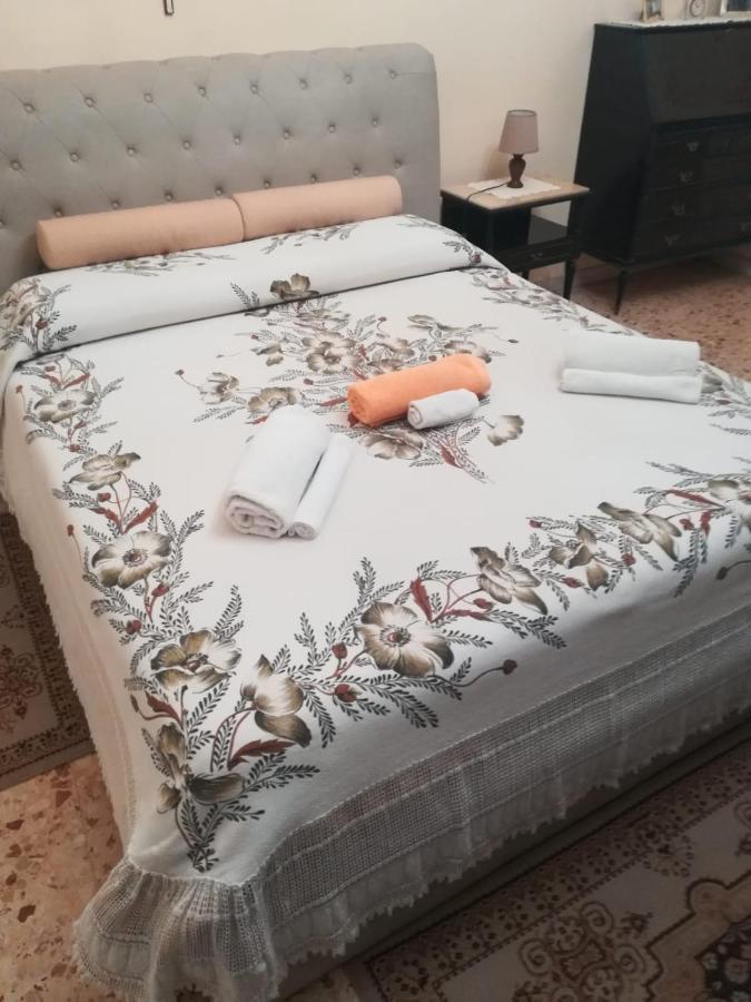 Rent Room Joe Via Dante 77 Solarino 外观 照片